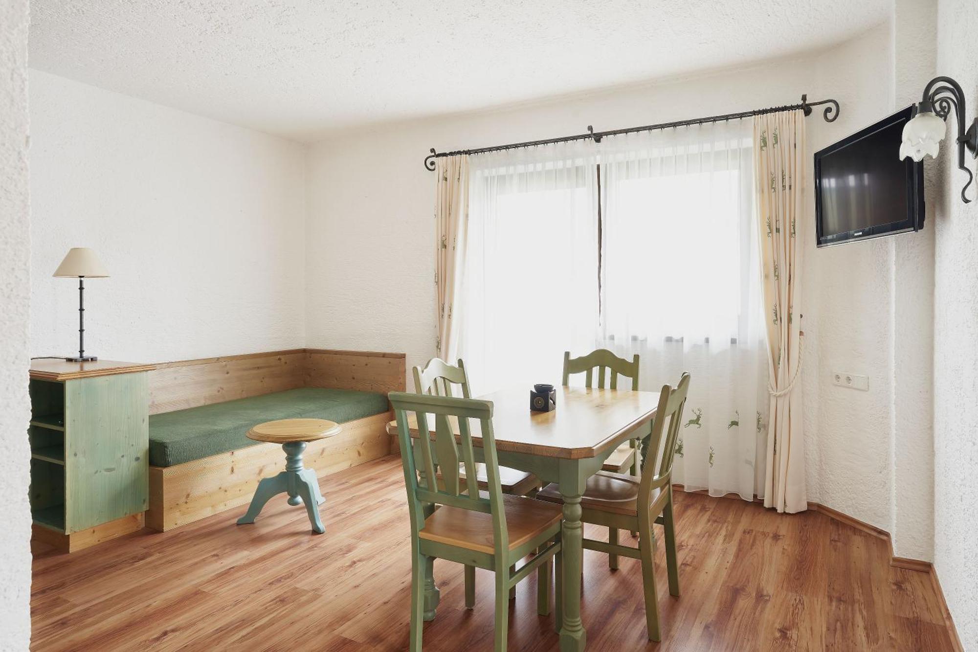 Rosamunde Apartments Leutasch Room photo